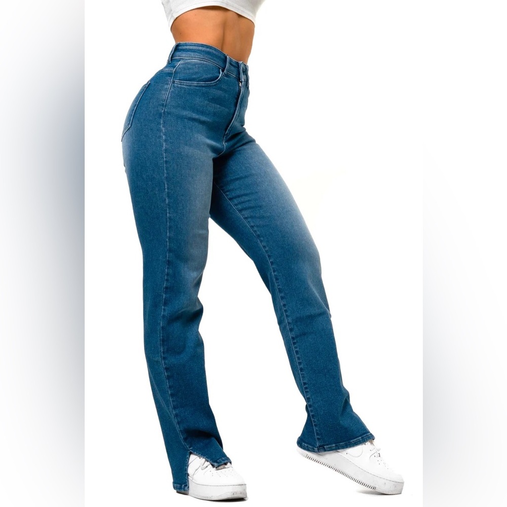 Women’s Traditional V2 Straight Leg High Waisted Jeans